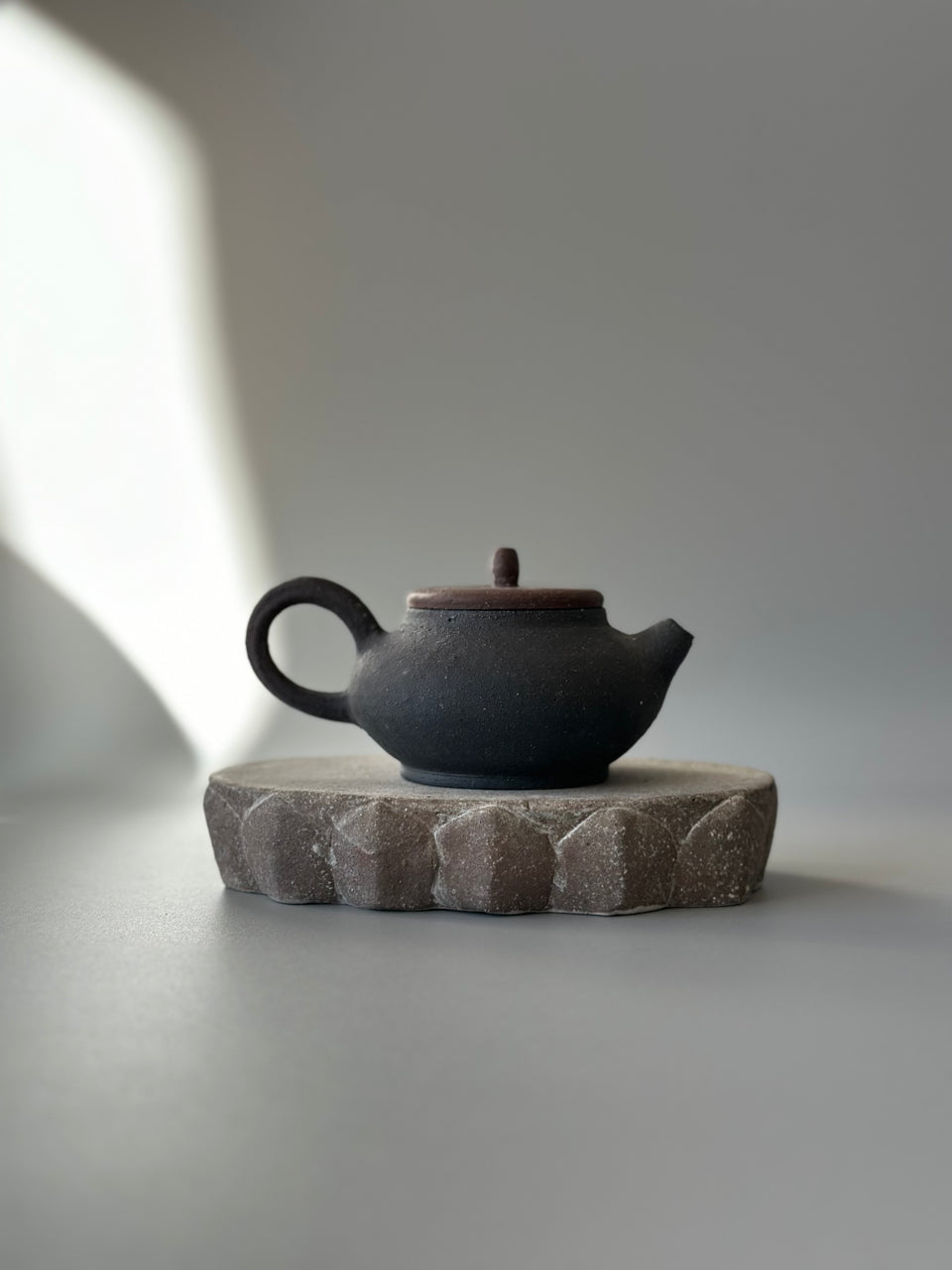 Brown Lotus Stone Ceramic Pot Support