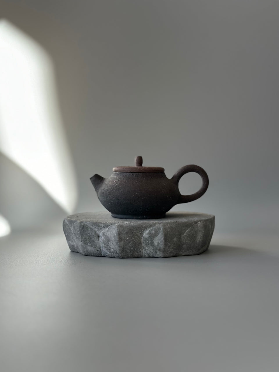 Grey Lotus Stone Ceramic Pot Support