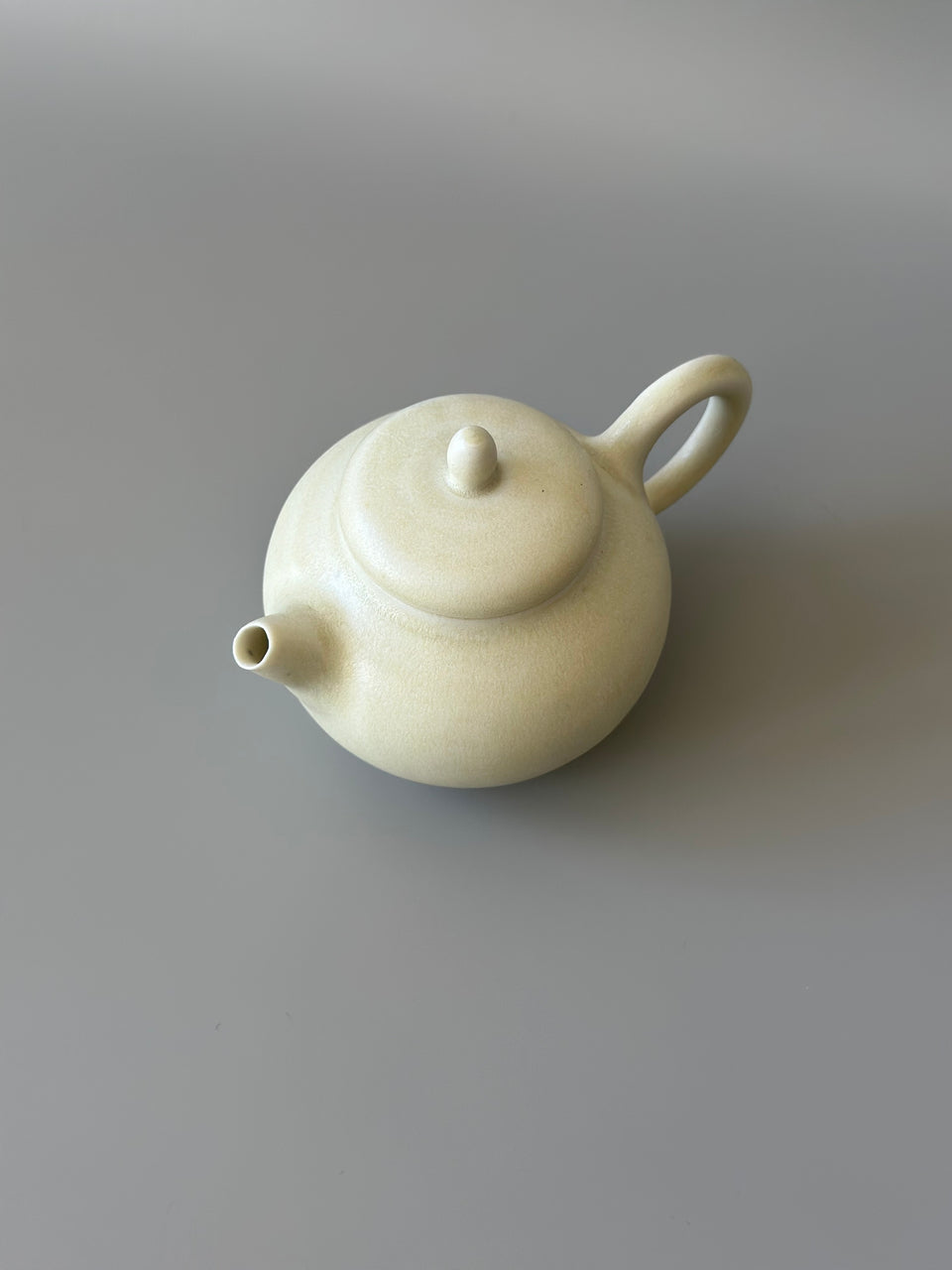 Warmy Beige Teapot A21