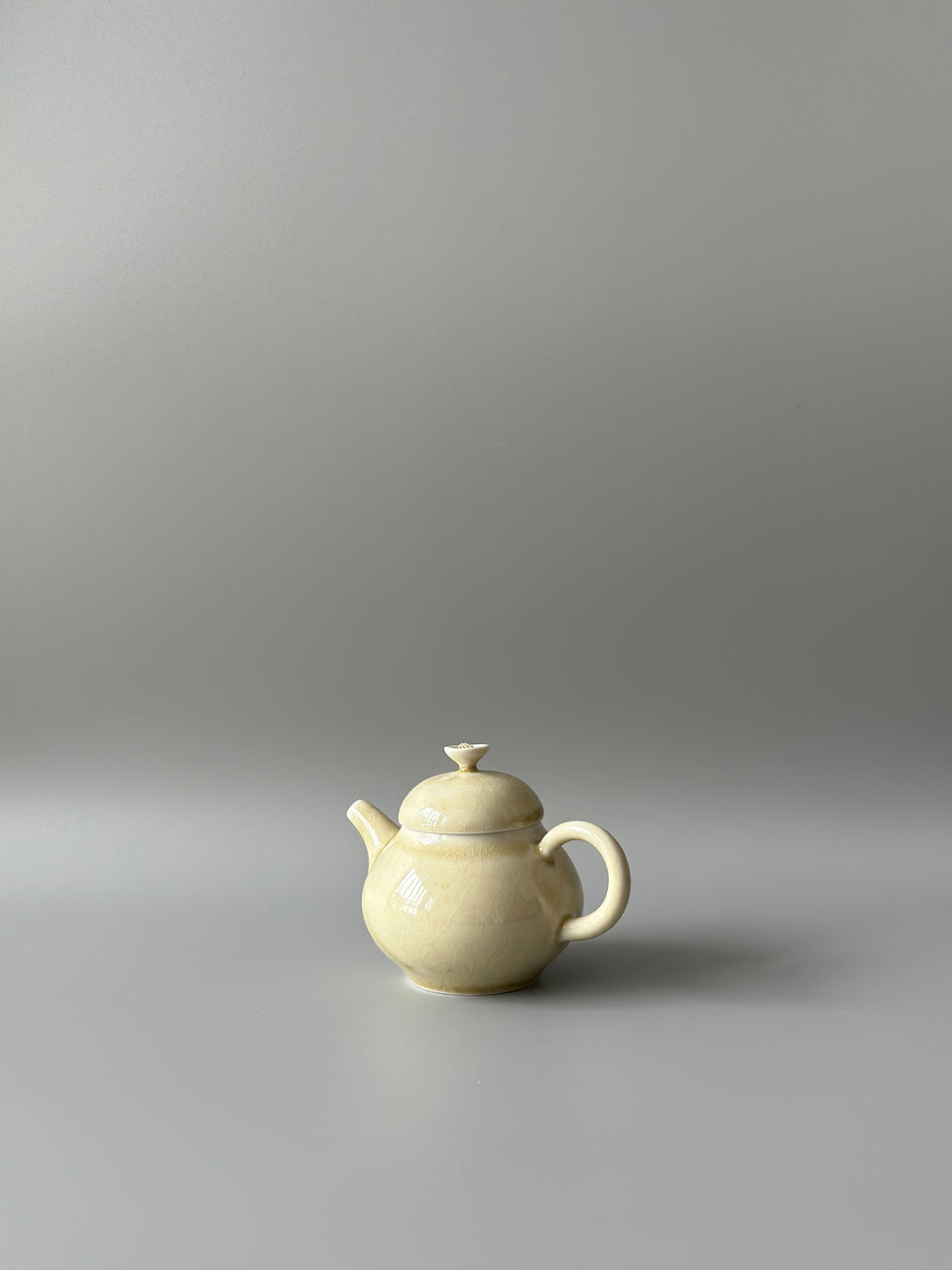 Petal Earthy Yellow Teapot