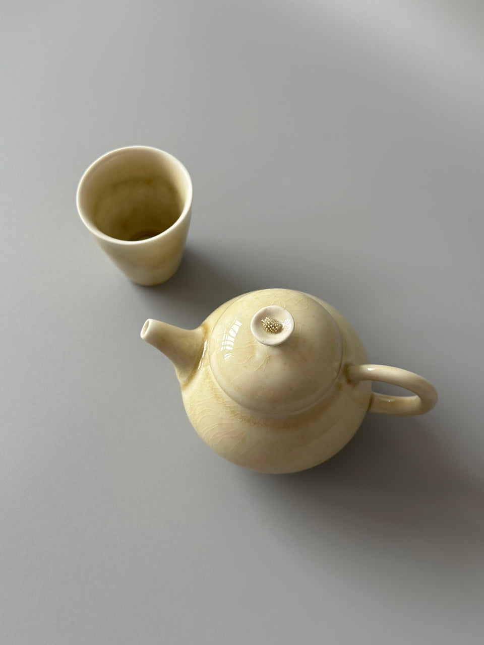 Petal Earthy Yellow Teapot