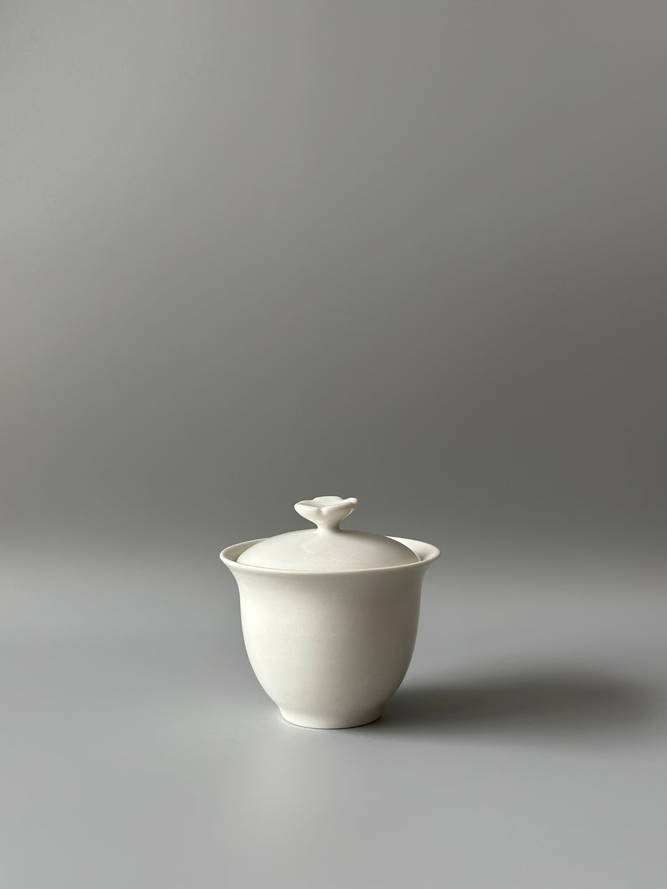 Flower Pure White Gaiwan