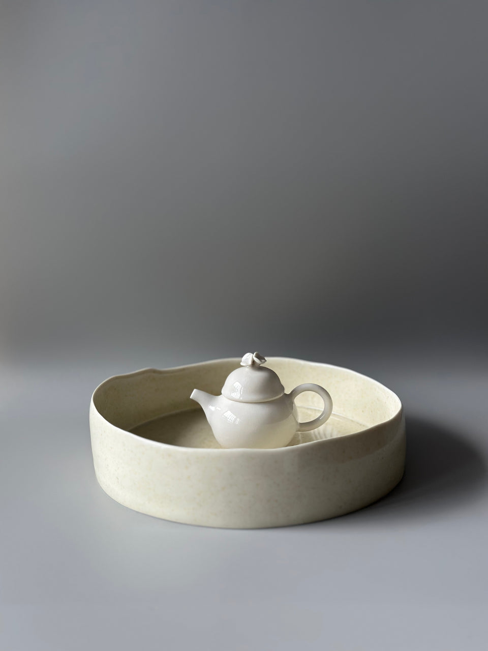 Celadon Big Pot Support, Plate ( Hucheng)